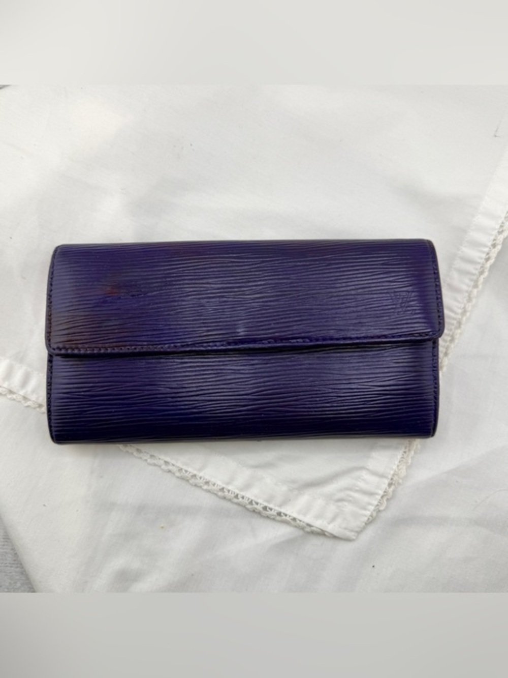 AUTHENTIC Sarah Wallet. Deep purple Epi leather.